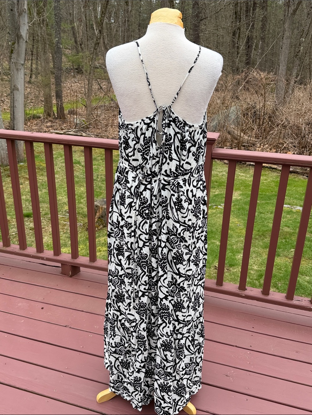 New! Loft medium white/black printed tie back gauzy cotton maxi dress. - Picture 4 of 10